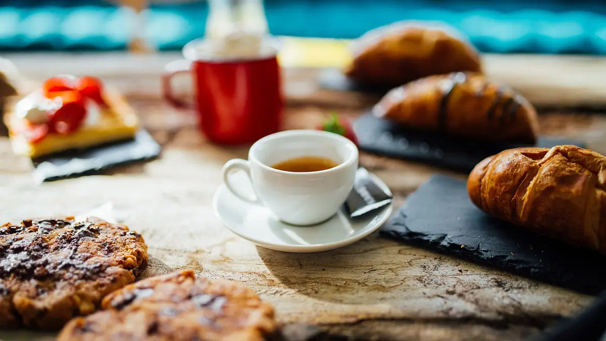Knott's Deli & Bakery – bakery & café in Newton Abbot town centre